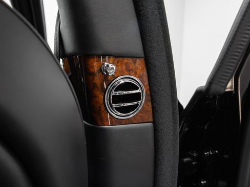 Used 2016 Bentley Mulsanne Speed image 75