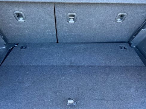 Certified 2025 Hyundai Venue SEL image 20