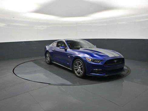 Used 2016 Ford Mustang GT Premium RWD image 43