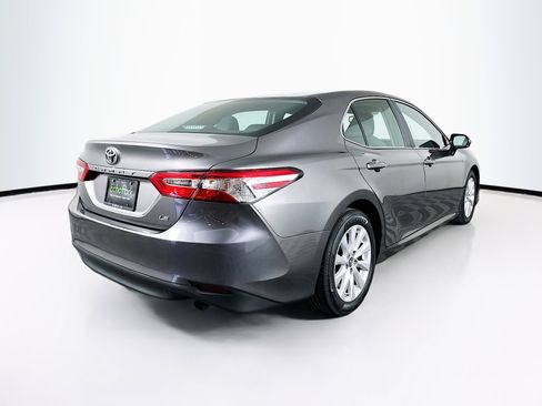Used 2018 Toyota Camry LE w/ Convenience Package image 9