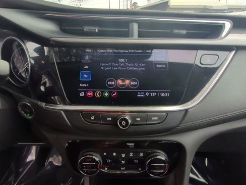 Used 2022 Buick Encore GX Select w/ Sport Touring Package FWD image 17
