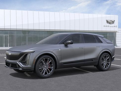New 2026 Cadillac Lyriq V AWD/4WD image 2