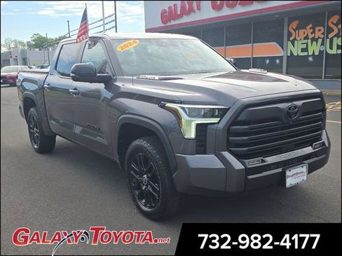 Used 2024 Toyota Tundra Limited AWD/4WD image 1