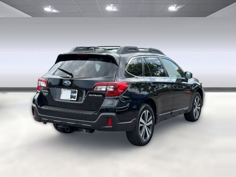 Used 2019 Subaru Outback 2.5i Limited AWD/4WD image 9