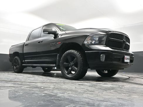 Used 2019 RAM 1500 Classic SLT w/ Black Appearance Group image 49