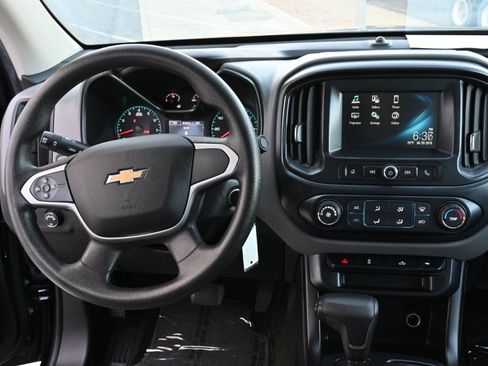 Used 2017 Chevrolet Colorado W/T w/ WT Convenience Package RWD image 16
