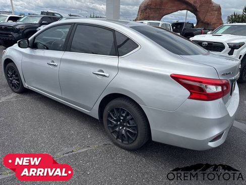 Used 2017 Nissan Sentra SV FWD image 3