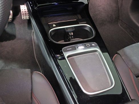 Certified 2025 Mercedes-Benz CLA 35 AMG 4MATIC image 23