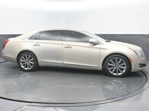 Used 2015 Cadillac XTS FWD image 7