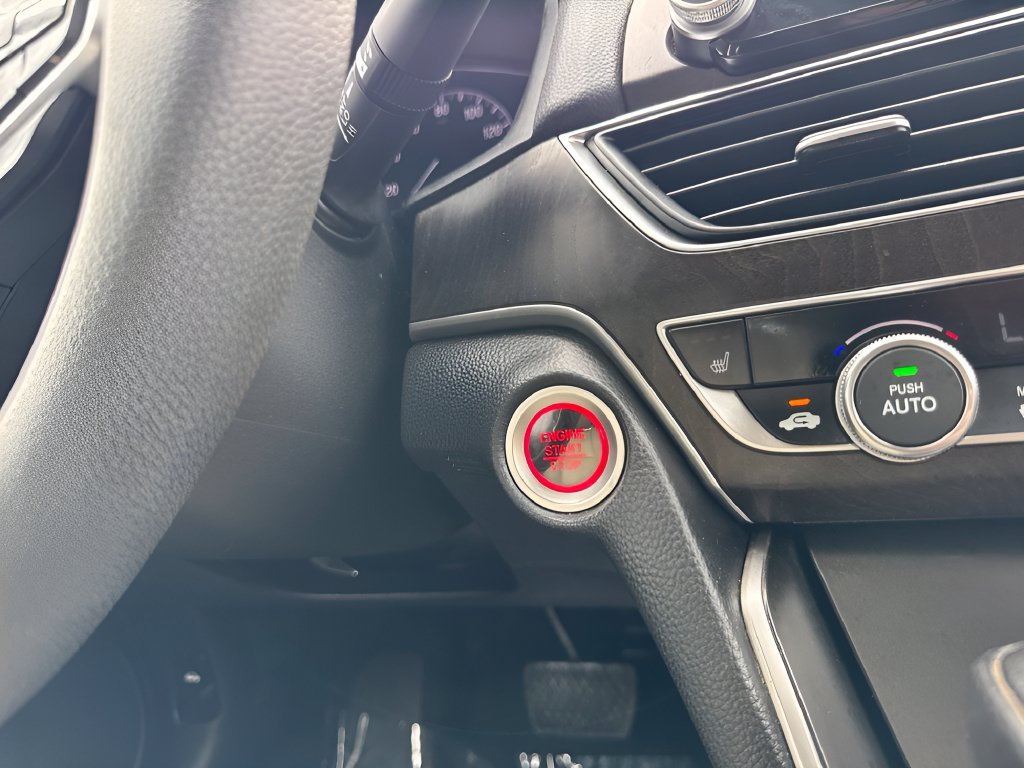 Used 2019 Honda Accord EX image 18