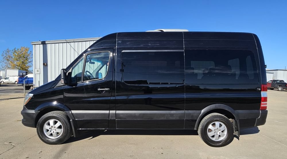Used 2016 Mercedes-Benz Sprinter 2500 image 4