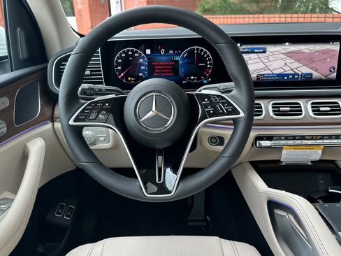 New 2026 Mercedes-Benz GLE 450e 4MATIC image 14