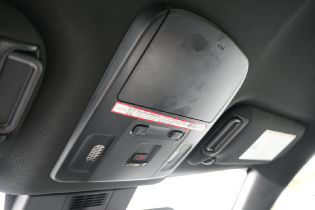Used 2025 Toyota Camry SE FWD image 40