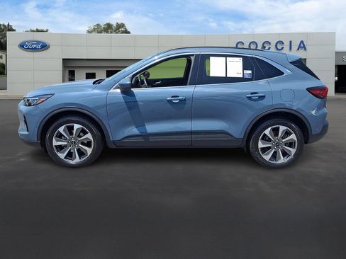 Certified 2023 Ford Escape Platinum w/ Premium Technology Package AWD/4WD image 7