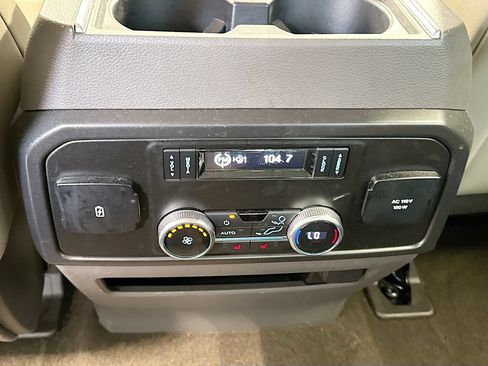 Used 2019 Ford Expedition Limited AWD/4WD image 26