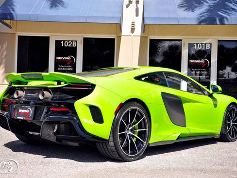 Used 2016 McLaren 675LT Coupe image 29