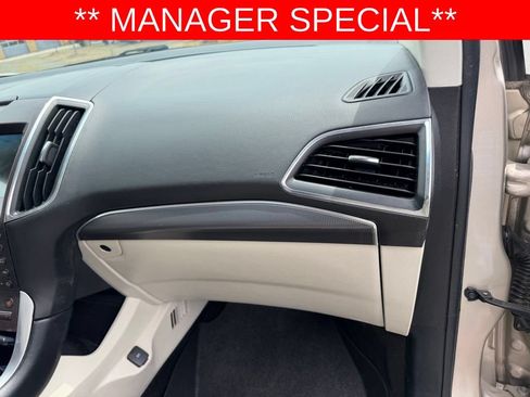 Used 2018 Ford Edge Titanium FWD image 33