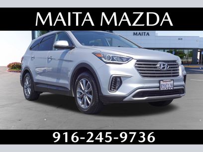 Used 2017 Hyundai Santa Fe SE w/ SE Premium Package 02