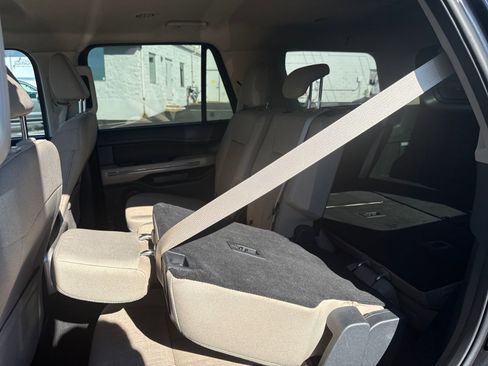 Used 2024 Ford Expedition XLT AWD/4WD image 13