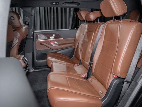 New 2026 Mercedes-Benz GLS 450 4MATIC image 12