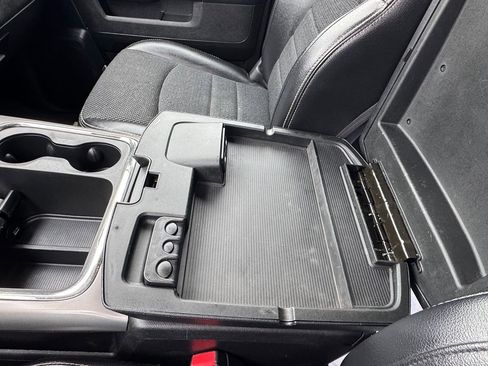 Used 2018 RAM 1500 Sport image 19