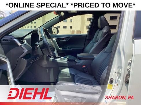 Used 2020 Toyota RAV4 XSE w/ Carpet Mat Package AWD/4WD image 19