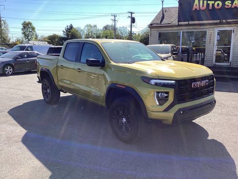 Used 2023 GMC Canyon Elevation w/ Convenience Package image 2