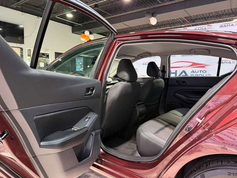 Used 2025 Nissan Altima 2.5 SV image 33