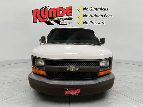 Used 2016 Chevrolet Express 3500 image 8