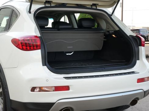 Used 2017 INFINITI QX50 2WD w/ Deluxe Touring Package image 21