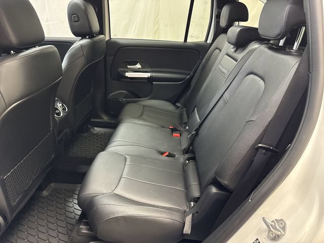Used 2023 Mercedes-Benz GLB 250 4MATIC image 13