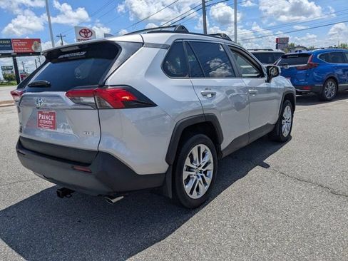 Used 2024 Toyota RAV4 XLE Premium FWD image 4