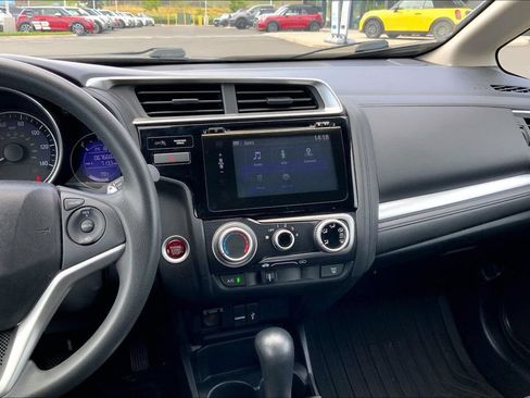 Used 2015 Honda Fit EX image 6