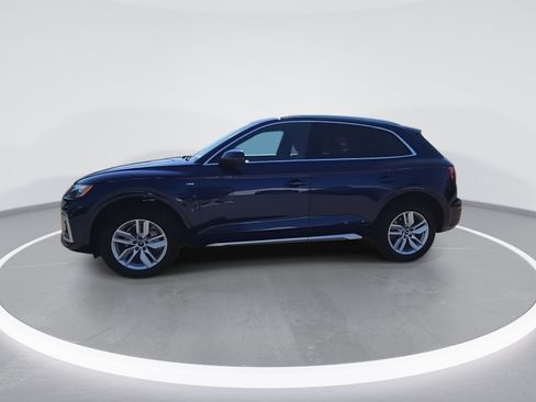 Used 2022 Audi Q5 2.0T Premium w/ Convenience Package AWD/4WD image 5