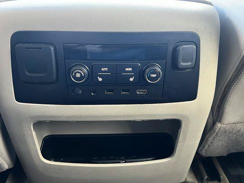 Used 2018 GMC Yukon Denali w/ Denali Ultimate Package RWD image 33