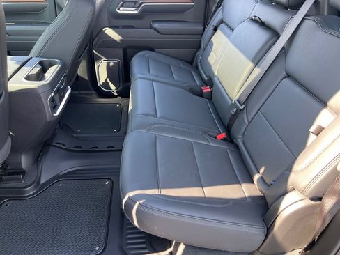 Used 2025 GMC Sierra 1500 Denali w/ Denali Reserve Package AWD/4WD image 12