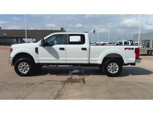 Used 2022 Ford F250 XL w/ STX Appearance Package AWD/4WD image 5