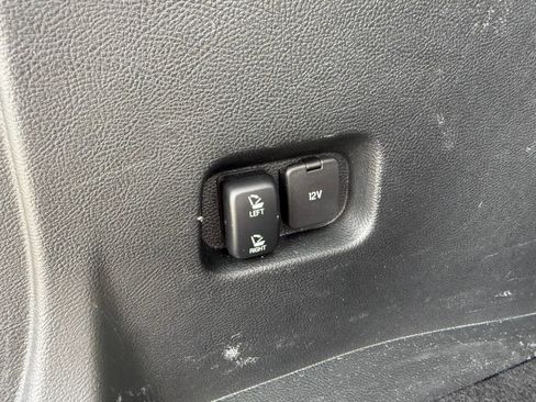 Used 2017 Ford Edge SEL image 27