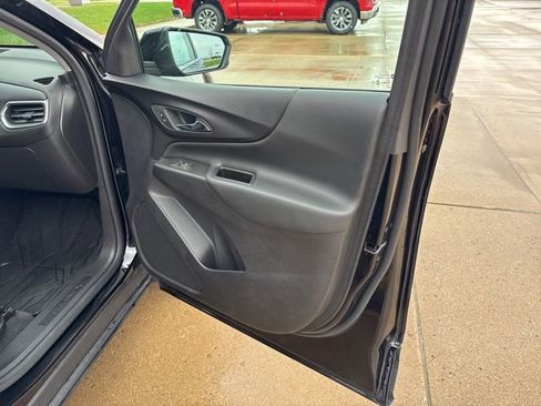Used 2024 Chevrolet Equinox LT w/ LPO, Floor Liner Package image 23