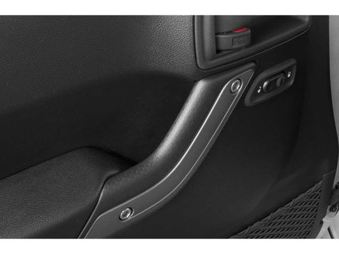 Used 2015 Jeep Wrangler Unlimited Sport AWD/4WD image 14