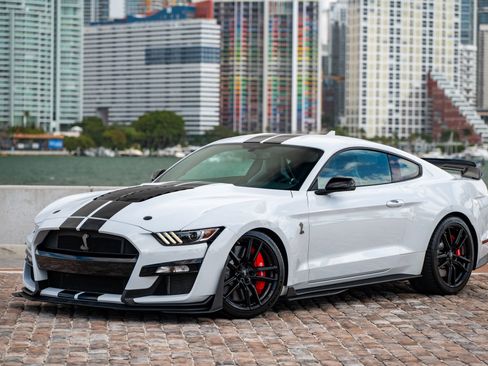 Used 2022 Ford Mustang Shelby GT500 w/ Technology Package image 10