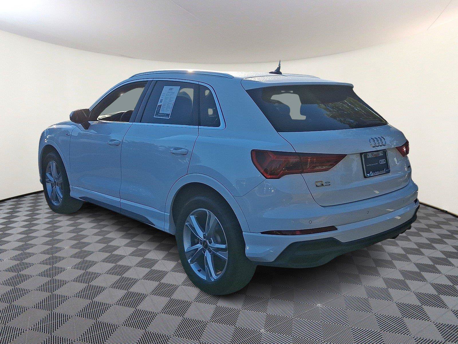 Used 2023 Audi Q3 2.0T Premium AWD/4WD image 4