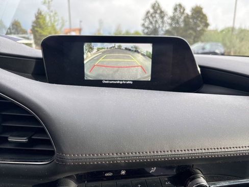Used 2021 MAZDA MAZDA3 s image 15