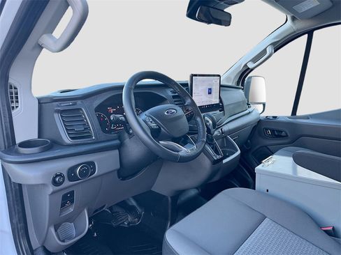 Used 2025 Ford Transit 250 Low Roof w/ Fleet Fuel Economy Package image 9