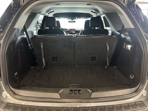Used 2023 Ford Explorer XLT w/ Equipment Group 202A AWD/4WD image 7