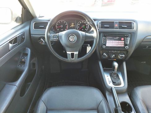 Used 2012 Volkswagen Jetta SE image 10