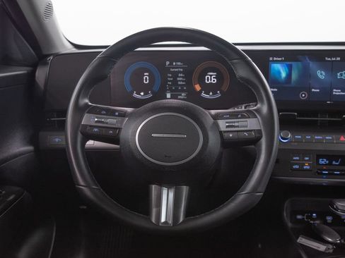 Used 2024 Hyundai Kona SEL FWD image 20
