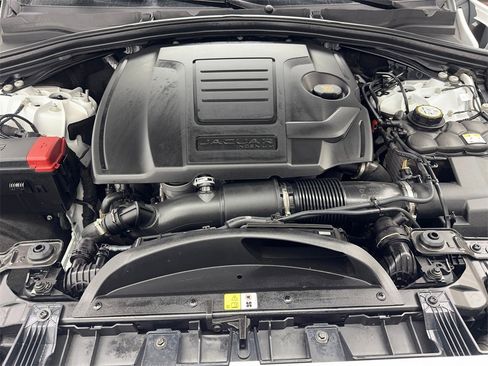 Used 2024 Jaguar F-PACE R-Dynamic S image 71