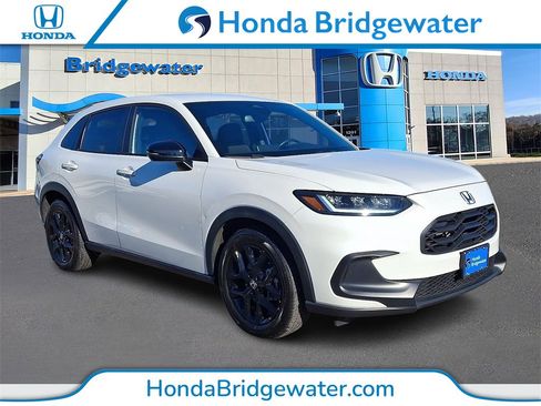 Used 2023 Honda HR-V Sport image 1