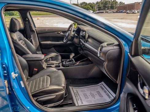 Used 2023 Kia Forte GT-Line w/ GT-Line Premium Package FWD image 21